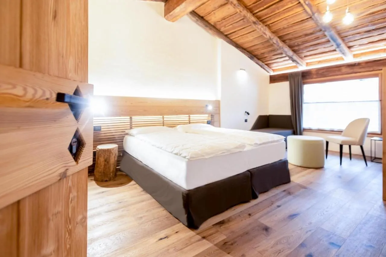 ****  Curt Di Clement Eco Mobility Hotel Tirano Italien
