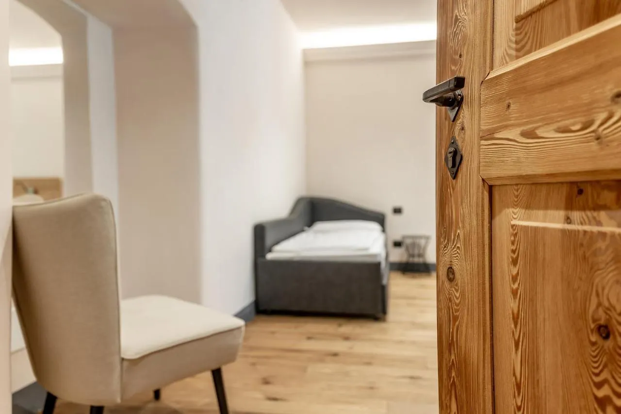****  Curt Di Clement Eco Mobility Hotel Tirano Italien