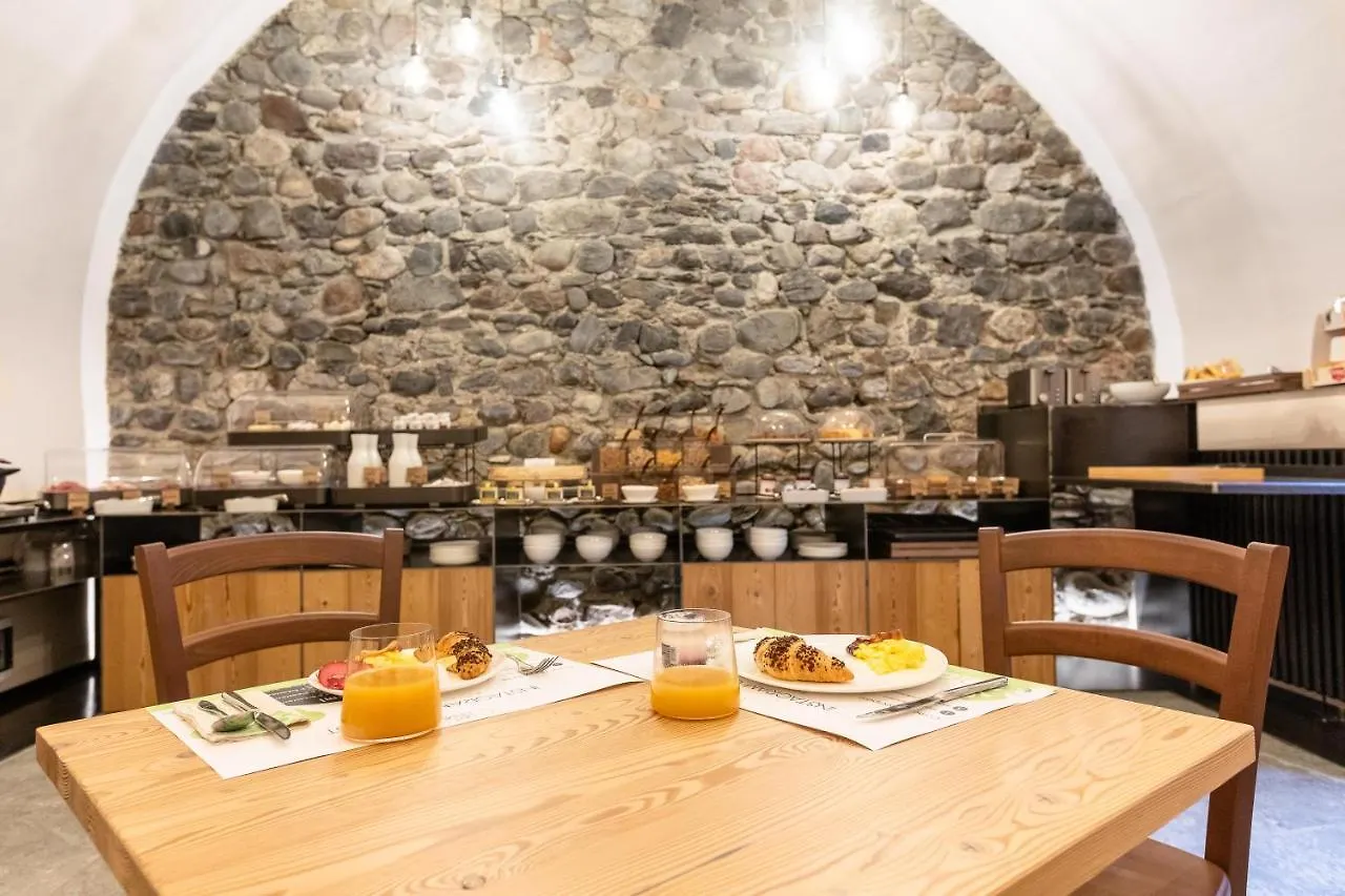 Curt Di Clement Eco Mobility Hotel Tirano