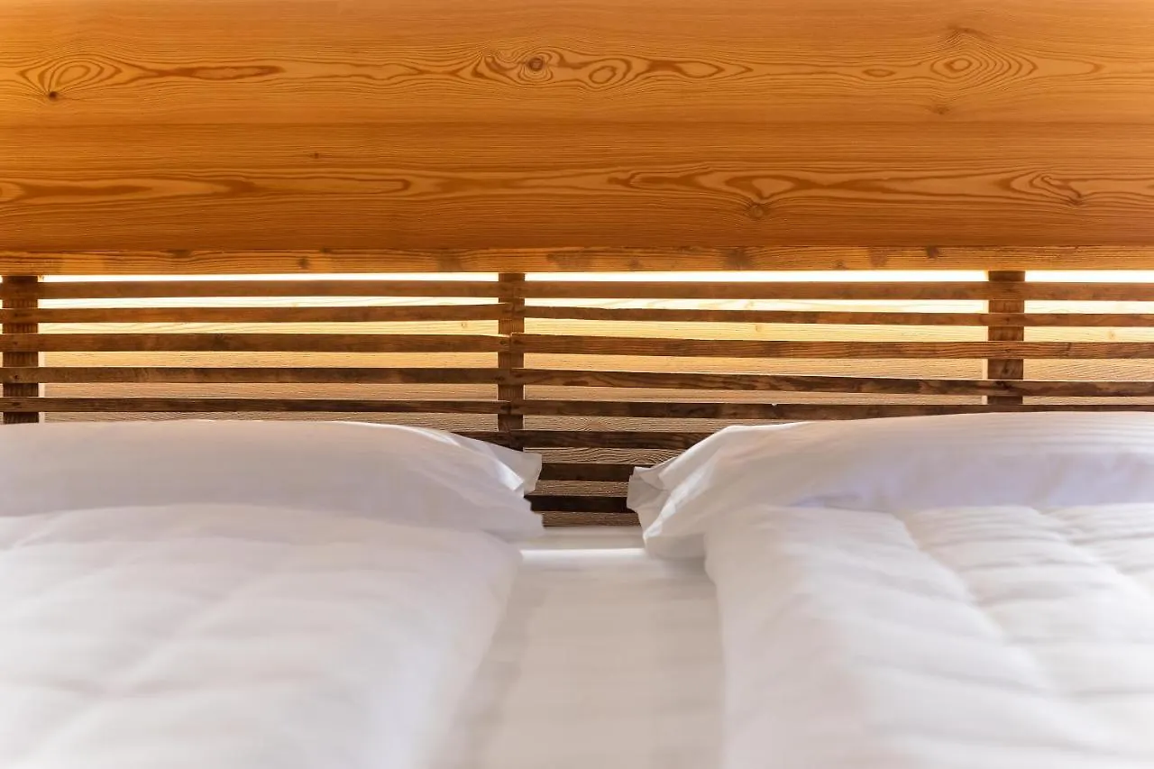 Curt Di Clement Eco Mobility Hotel Tirano