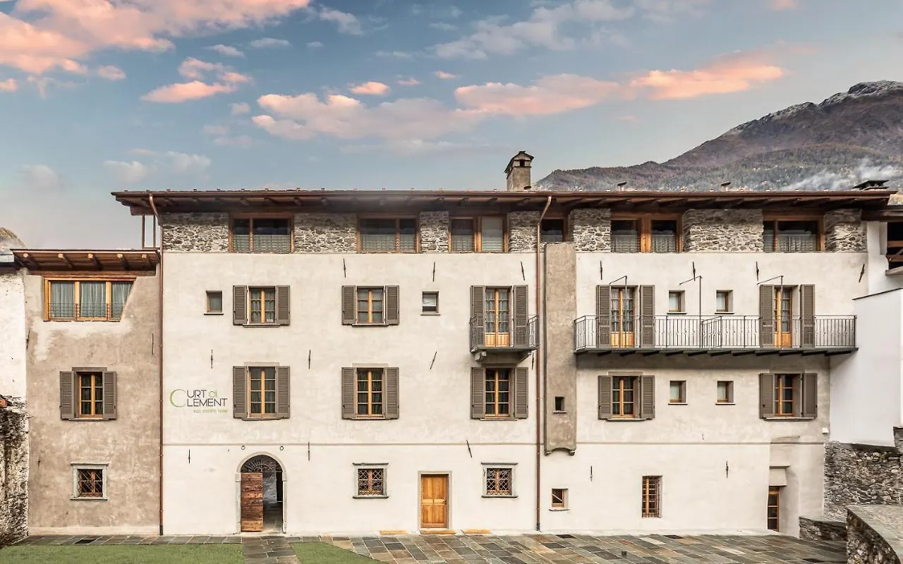 Curt Di Clement Eco Mobility Hotel Tirano