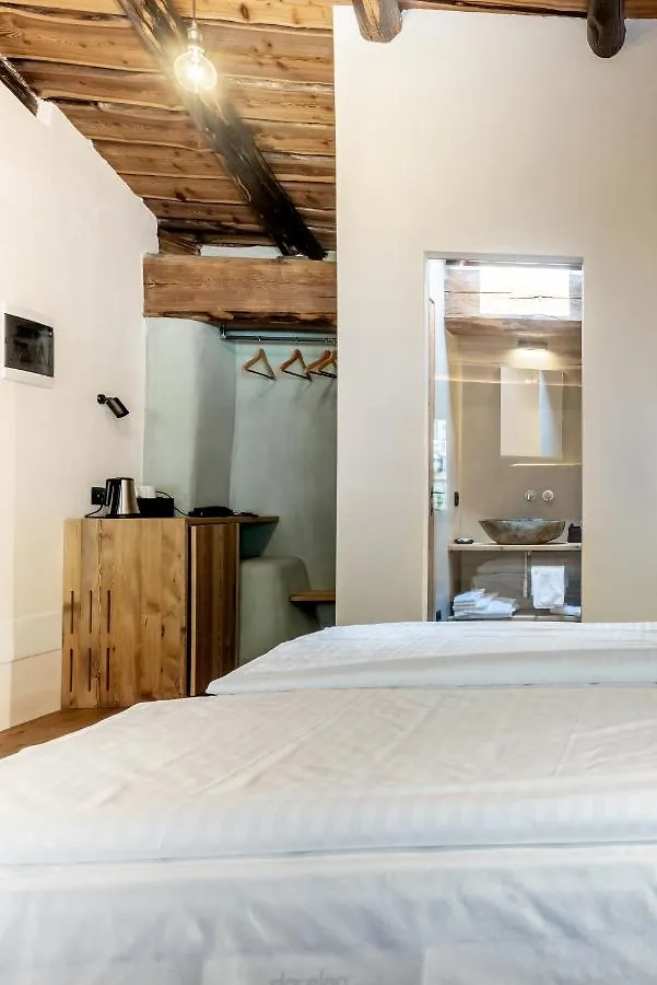 Curt Di Clement Eco Mobility Hotel Tirano