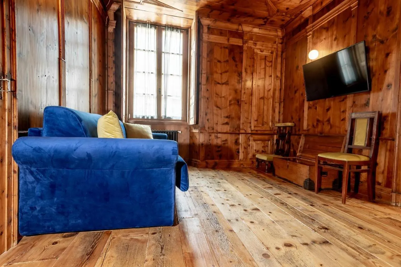 Curt Di Clement Eco Mobility Hotel Tirano Italy