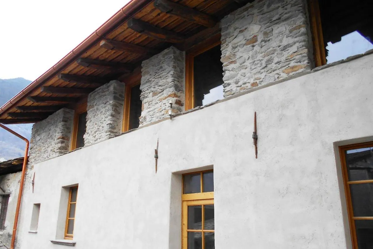 Curt Di Clement Eco Mobility Hotel Tirano 4*,